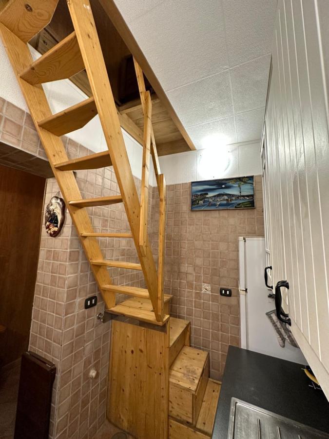 Tiny House - Spaccanapoli Διαμέρισμα Εξωτερικό φωτογραφία
